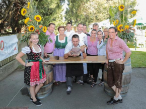  Wirtshaus Restaurant Pension Steirerland  Мурек